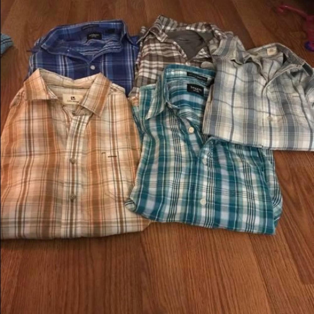 Men’s Medium Short Sleeve Button Down
